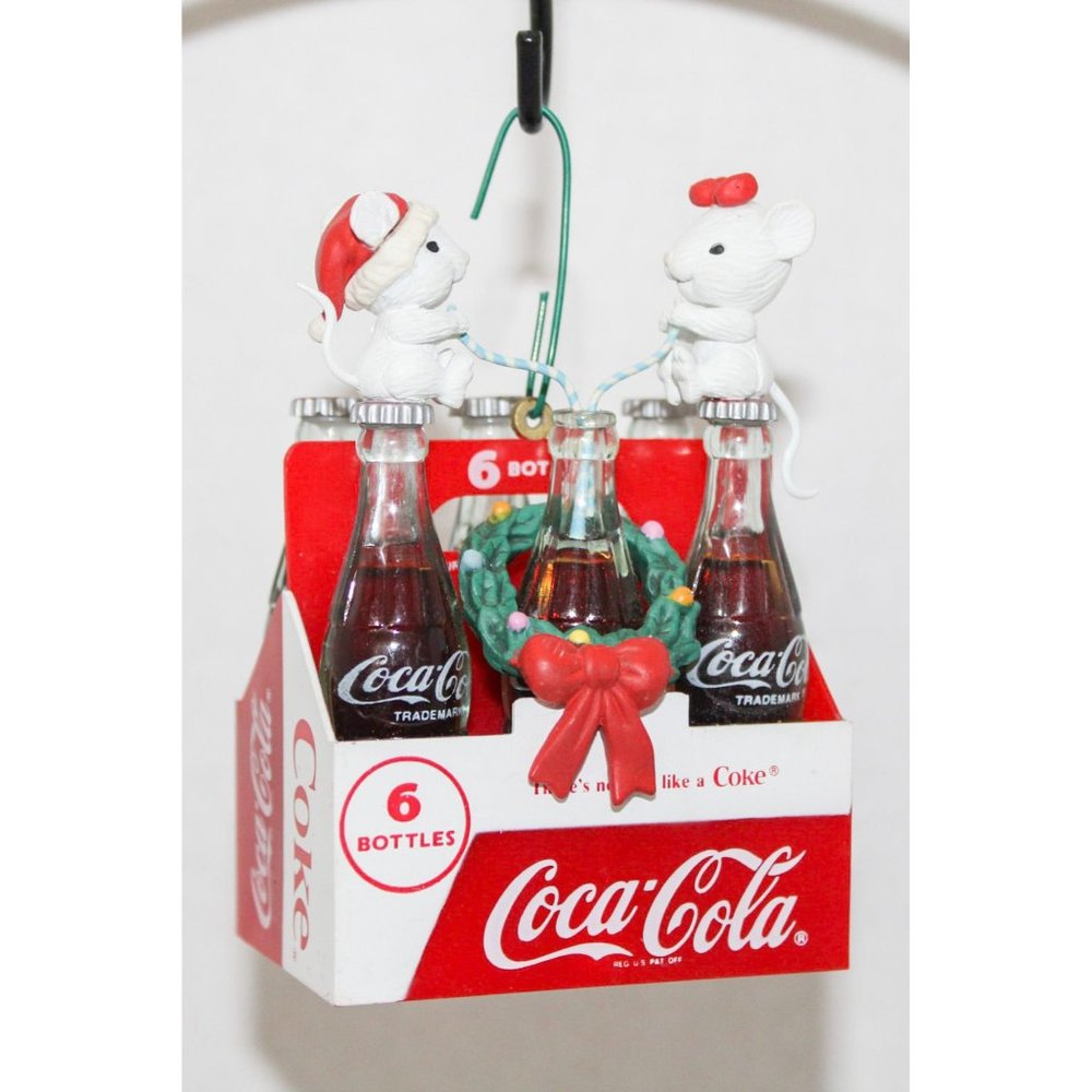 VINTAGE 1991 ENESCO THINGS GO BETTER WITH COKE CHRISTMAS ORNAMENT